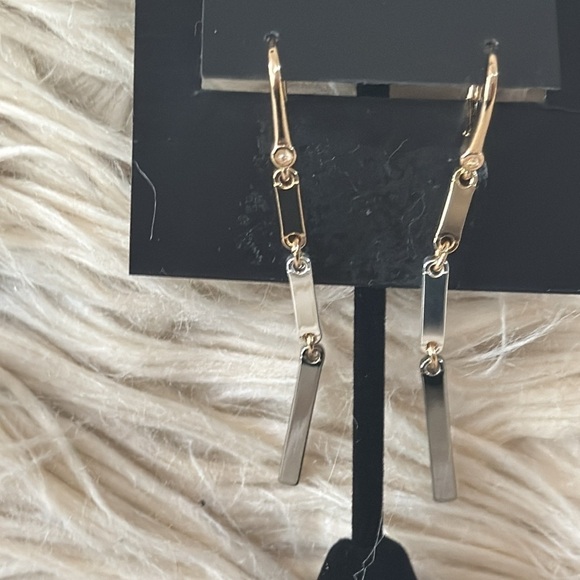 New DKNY two-tone dangle fashion earrings - Picture 3 of 3